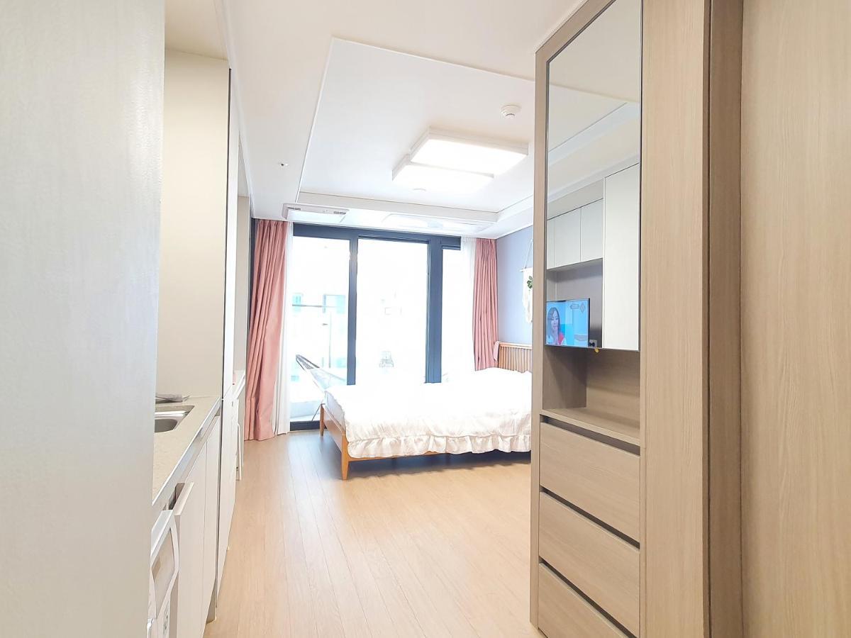 Holiday Apt Gwangan Beach Busan Esterno foto