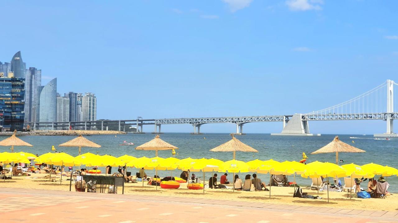Holiday Apt Gwangan Beach Busan Esterno foto